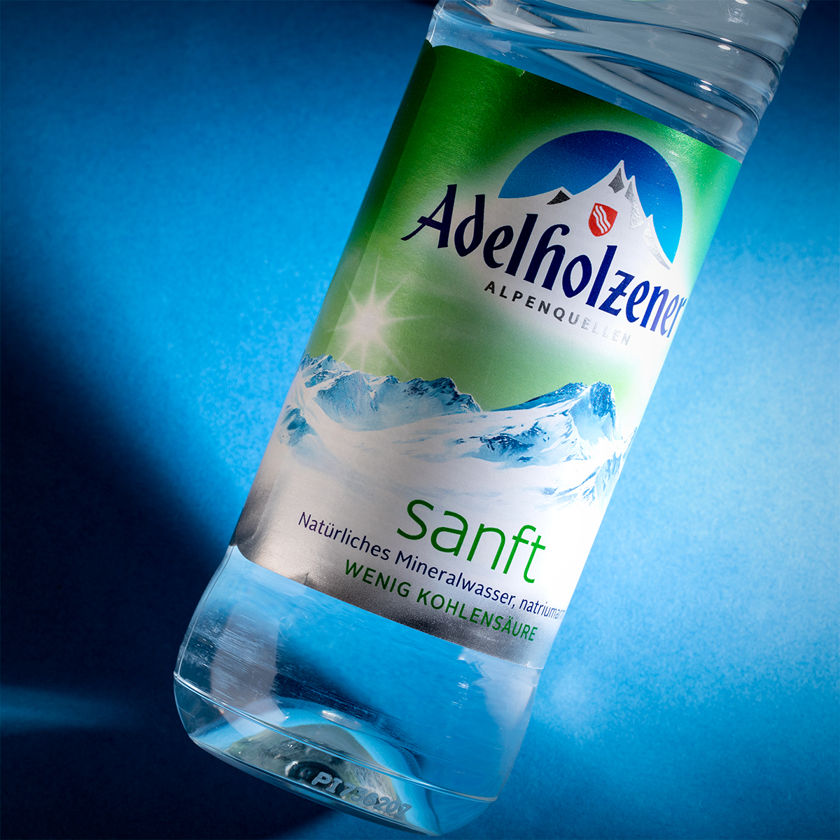 nachhaltige Etikettenherstellung Adelholzener Wasser mit MIC Verfahren